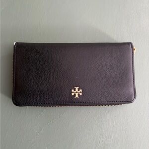 Tory Burch Black Leather Wallet